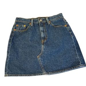 Levi’s High Rise Mini Skirt.